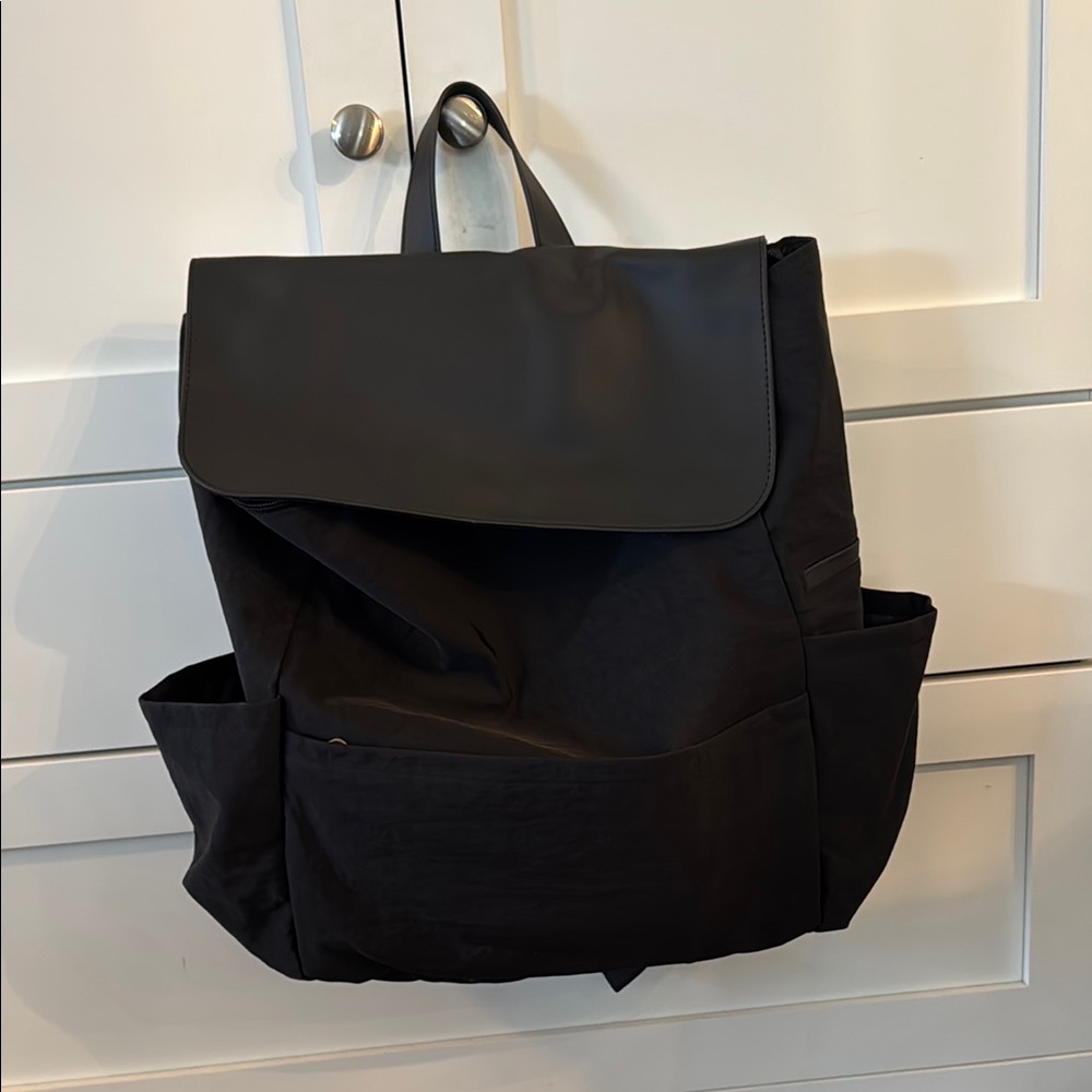 31 On-the-Go Backpack in Black, NIP